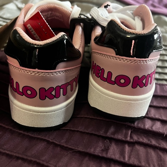 Hello Kitty Pink and Brown Sneakers - Brand new with tags, Women’s size 9 - Picture 3 of 7